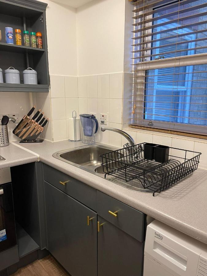 Stunning Studio Flat - Free Parking - 3 Min From Sutton Station Daire Dış mekan fotoğraf
